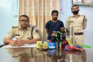 Raids against hookah bar in Raipur