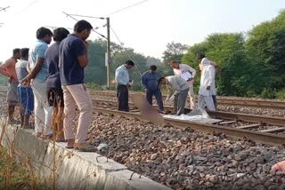 woman-jumping-in-front-of-train At Sonipat Railway Station