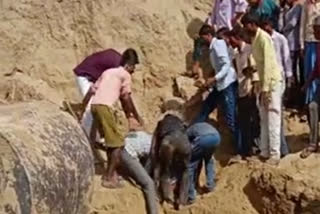Two dies and six injured after earthen mound collapse in UP's Kanpur