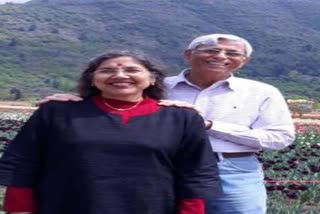 former-delhi-university-professor-couple-commits-suicide-in-delhi