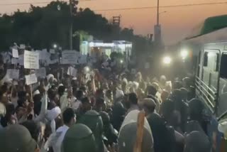 سنگھو بارڈر پر کسانوں کا احتجاج جاری