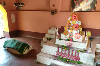 Vadra Kali and Peer Puja in Same Temple in Hirabal Purulia