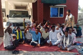 Sewermen protested at Charkhi Dadri