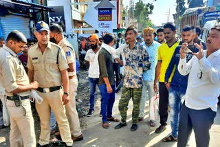 Elderly beaten up in the market