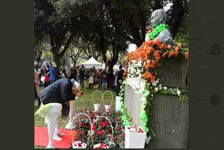 Narendra Modi paid tribute to Gandhiji in Rome