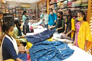 Traders of Bastar against online shopping