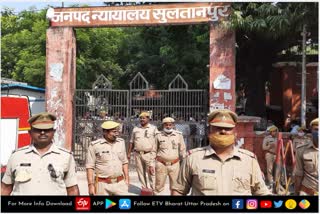 जांच में जुटी पुलिस.