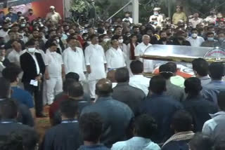 political leaders involved in puneeth rajkumar's funeral program