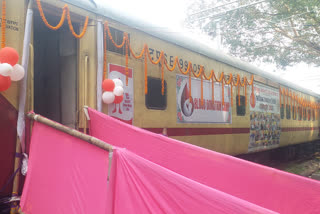 blood donation camp organized in 2 AC coaches of Railways