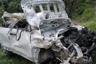 Five youths seriously injured in road accident in Mandi