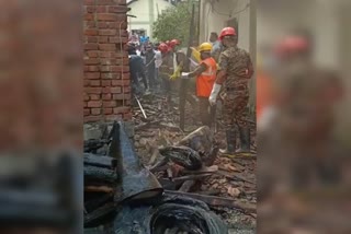 house collapsed Desai village in Thane; Woman dies in accident