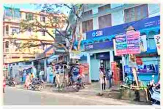 miscreants loot lakhs of rupees from SBI customers