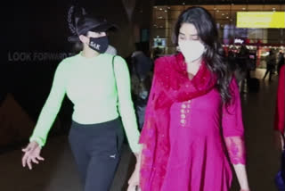 sara ali khan janhvi kapoor spotted