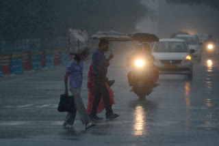 സംസ്ഥാനത്ത് മഴ  സംസ്ഥാനത്ത് മഴ കനക്കും  മഴ കനക്കും  കേരള മഴ  ഓറഞ്ച് അലർട്ട്  എട്ട് ജില്ലകളിൽ ഓറഞ്ച് അലർട്ട്  weather updates  kerala rain updates  kerala rain  rain updates  weather updates