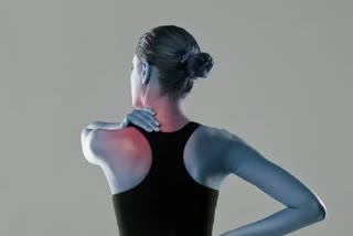 RIGHT POSTURE AND EXERCISE CAN HELP GET RID OF UPPER BACK PAIN