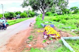 Final funeral at Beside the road