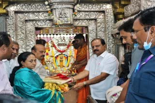 cm-basavaraja-bommai-visits-savadatti-yallamma-temple