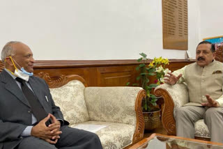 LG, Ladakh  R.K.Mathur calls on Dr Jitendra Singh