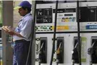 Fuel Price in india news  Slight reduction in petrol and diesel prices  petrol and diesel prices in india news  petrol and diesel prices update  petrol and diesel prices hike in india  پٹرول-ڈیزل کی قیمتوں میں قدرے تخفیف  سنٹرل ایکسائز ڈیوٹی میں قدرے تخفیف  پٹرول اور ڈیزل میں قدرے تخفیف  ڈیزل اور پٹرول کی قیمتوں میں 12 روپے فی لیٹر کم  آسام میں 7 روپے کی تخفیف کا اعلان