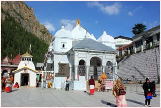 more-than-6-thousand-pilgrims-reached-chardham-on-deepawali-2021