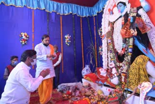 cm-hemant-soren-worshipped-maa-kali-in-ranchi