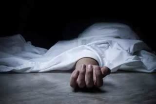 young man dead body  malappuram news  മലപ്പുറം വാര്‍ത്ത  കേരള വാര്‍ത്ത  പരപ്പനങ്ങാടി കീഴച്ചിറ  മൃതദേഹം  dead body