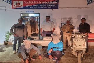 Two vicious robbers arrested from Fatehpur Beri area, scooty and other items recovered