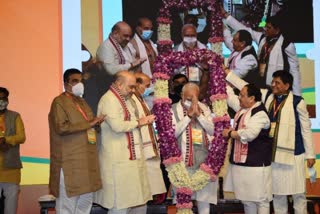 BJP president, ex-party chiefs felicitate PM at its national executive meet, hail his leadership in battling Covid