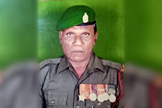 Shocking: The soldier's father was killed by his son