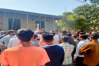 Demonstration by placing dead bodies outside the police station in Ajmer