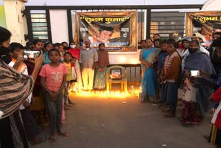 family-members-candle-march-over-death-of-gymnast-shubham-in-ranchi