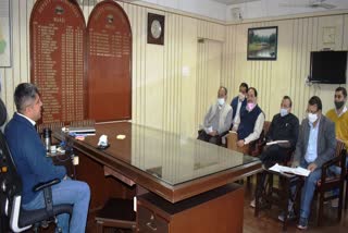dc mandi held a meeting with official