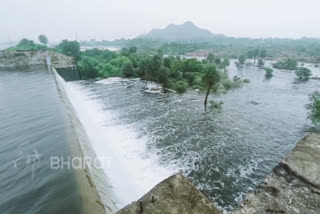 madurantakam-lake-reached-full-capacity