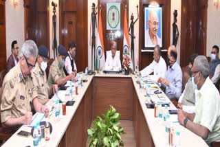CM held a review meeting of the Home Department