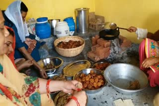 mahaprasad-thekua-regarding-chhath-puja-in-ranchi