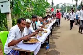 people-served-meals-in-the-memory-of-punith-rajkumar-at-mysore