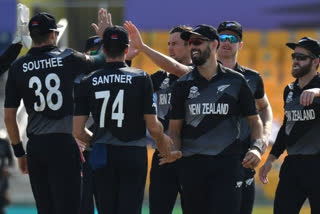 New zealand beat England by 5 wickets, enter first t20I final