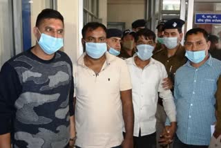 dehradun-police-arrested-three-miscreants-who-cheated-by-changing-atm-card