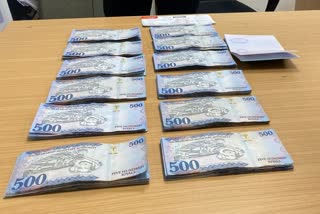 CISF seized foreign currency worth 23 lakhs at Indira Gandhi International Airport