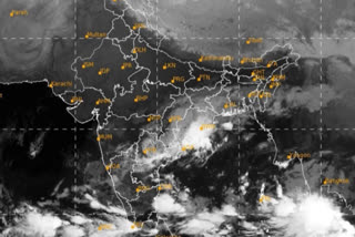 అల్పపీడనం వాయుగుండగా మారే సూచనలు