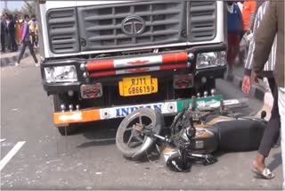 bike-rider-dies-after-hit-by-truck-at-palwal-villagers-jam-nh19