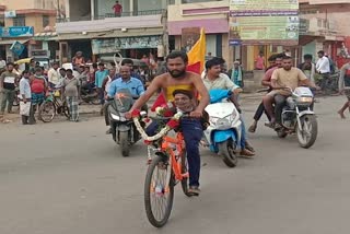 ಸೈಕಲ್ ಮೂಲಕ ಅಪ್ಪು ಸಮಾಧಿ ದರ್ಶನಕ್ಕೆ ಹೊರಟ ಅಭಿಮಾನಿ