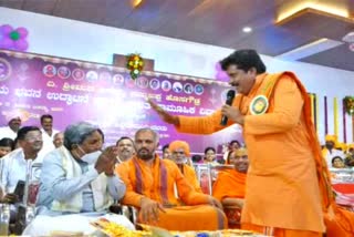 Siddaramaiah will be the next cm says swamiji