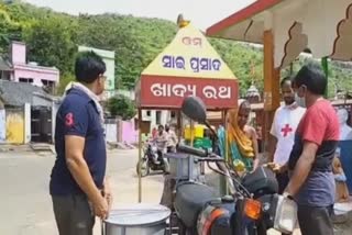 200 ଲୋକଙ୍କ ଭୋକିଲା ପେଟ କଥା ବୁଝୁଛି ସାମାଜିକ ସଂଗଠନ