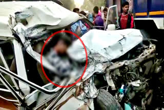 MANY PEOPLE DIED IN ROAD ACCIDENT IN LAKHISARAI