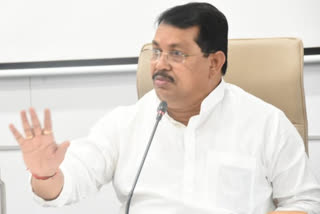 Minister Vijay Wadettiwar