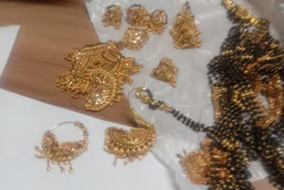 Gold and silver jewelery and Rs 6 lakh cash recovered from 2 people in rohru shimla