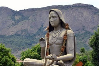 adi-shankaracharya-idol-in-omkareshwar