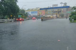 Rain lashes parts of Chennai