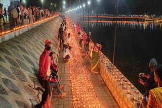 Historic lake Dalpat Sagar lit up with 80 thousand lamps